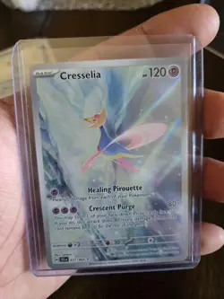 Cresselia 071/064 Shrouded Fable Illustration Rare Holo Card - Image 2