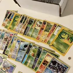500 Pokemon Card Lot (E Reader, Mid Era, Vintage, Etc.), Cards Gyarados - Image 4