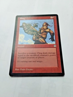 MTG Fling Stronghold Regular Common - Uncirculated - Image 2