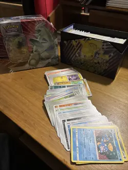 Pokemon Tcg 400 Card Bulk - English, Japanese, Reverse And Regular Holo - Image 1