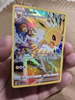 Pokemon TCG Jolteon TG04/TG30 - Brilliant Stars - Ultra Rare - Image 1