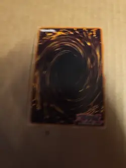 Yugioh! LP Dark Magician - DB1-EN102 - Ultra Rare - Unlimited Edition - Image 2