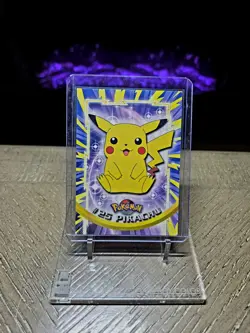 VINTAGE 1999 TOPPS BLUE LABEL SERIES ONE NO. 25 PIKACHU TRADING CARD LP-NM!!! - Image 1