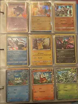 Pokemon 530 Pokemon TCG Trading Cards Collection - Binder Lot - Image 2