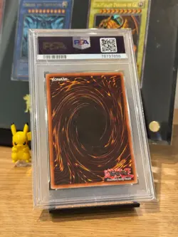 Dark Magician SDY-006 Starter Deck: Yugi Unlimited PSA 7 - Image 3