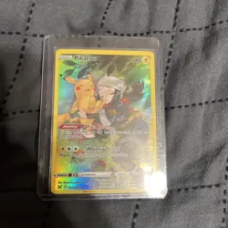 Pikachu TG05/TG30 Lost Origin Trainer Gallery Holo Ultra Rare EN 60HP - Image 1
