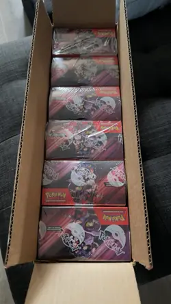 Pokemon TCG Rivales Predestinados Booster Box Mewtwo Giovanni - Spanish - Image 3