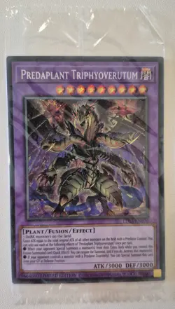 YuGiOh Predaplant Triphyoverutum Secret Rare LDS3-EN076 - Image 1