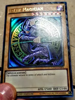 Yu-Gi-Oh! Ultimate Rare Style Dark Magician - Image 3