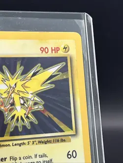 1999 Pokemon TCG Base Set Zapdos Holo Rare Card 16/102 - Image 3
