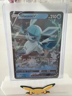 Pokemon TCG Glaceon v 040/203 Evolving Skies Ultra Rare SWSH - Image 1