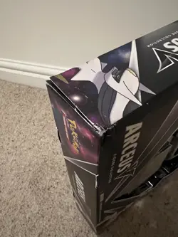 DAMAGED Pokemon TCG Arceus V Figure Collection Box (Inc. Cosmic Eclipse) New - Image 3