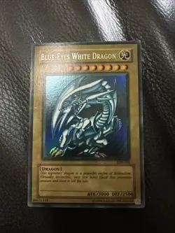 Yu-Gi-Oh! TCG Blue-Eyes White Dragon Ultra Rare Konami 1996 SDK-001 From 2002 - Image 3