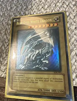 Yu-Gi-Oh! TCG Blue-Eyes White Dragon Ultra Rare Konami 1996 SDK-001 From 2002 - Image 5