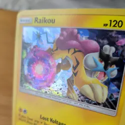 RAIKOU 79/214 POKEMON CARD (LOST THUNDER SET) CRACKED ICE HOLO - Image 5