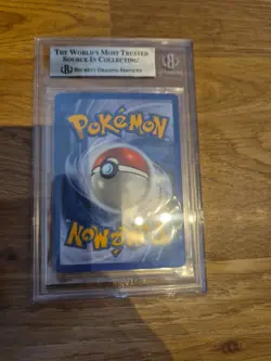 Beckett 7 Neo Genesis Lugia Unlimited Holo Pokemon Card - Image 2