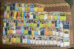 Pokemon - Scarlet & Violet: 151 - Lot Of (102) Cards - Image 1
