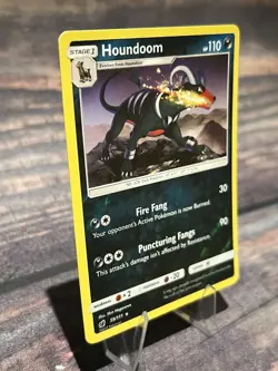 Houndoom 59/111 Reverse Holo Rare SM: Crimson Invasion Pokemon Card - Image 2