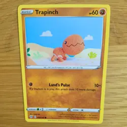 TRAPINCH 089/189 POKEMON CARD (DARKNESS ABLAZE SET) ASAKO ITO CROCHET - Image 1
