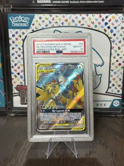 2019 POKEMON S & M HIDDEN FATES FULL ART/MOLTRES & ZAPDOS & ARTICUNO GX PSA 10 - Image 1