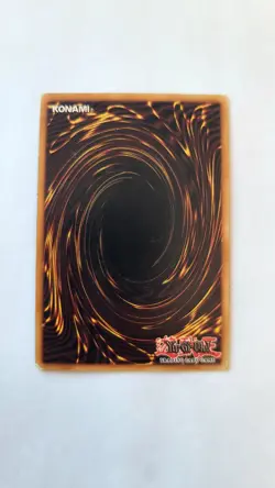YuGiOh TCG: Blade Knight DB2-EN034 HP-Damaged - Image 3