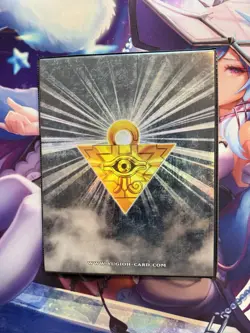 2011 Yu-Gi-Oh! Classic Duelist 4-Pocket 20 Page Binder W/ Yugi, Joey & Kaiba - Image 2