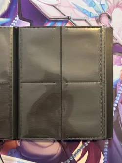 2011 Yu-Gi-Oh! Classic Duelist 4-Pocket 20 Page Binder W/ Yugi, Joey & Kaiba - Image 4