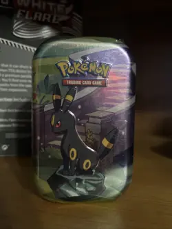 Pokemon TCG: Scarlet & Violet - Victini Illustration Collection PLUS mini tin - Image 4