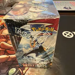 Pokemon Sword & Shield - Battle Styles Booster Box TOP DENTED 820650818189 - Image 2