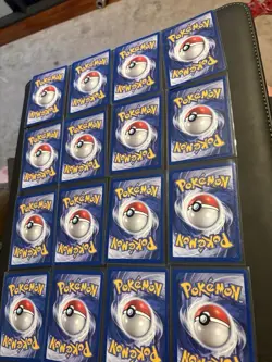 Pokemon TCG spanish 1st edition 21-Card lot NM/LP - Image 3