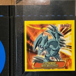 1996 Yu-Gi-Oh Sticker-Blue-Eyes Toon Dragon 📦 - Image 1