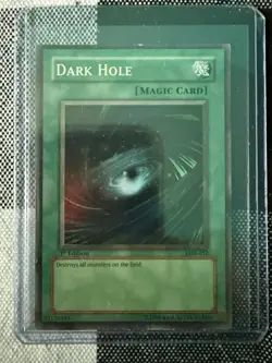 Dark Hole LOB-052 the Legend of Blue Eyes White Dragon 1st Ed Glossy Good Cond - Image 1