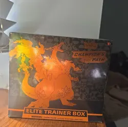 Pokemon TCG Champion's Path Elite Trainer Box Charizard 2020 English - Image 1