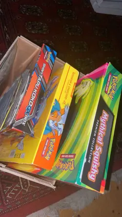 Reshiram And Charizard Pokemon GX PREMIUM collectors Box. - Image 2