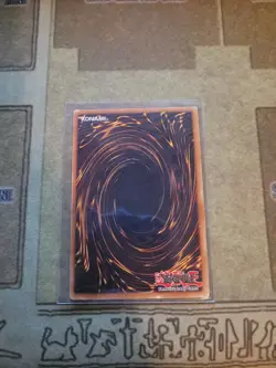 YUGIOH BLUE-EYES WHITE DRAGON SKE-001 SUPER 1ST ED MP - Image 2