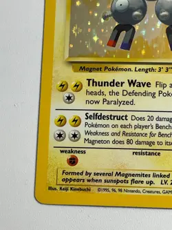 **** Pokemon Magneton 9/102 Base Set Holo Rare Vintage WOTC NM/LP - Image 4