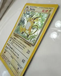 Wizards of the Coast Pokemon TCG Raichu 14/102 Base Set Holo Rare ENG 80HP - Image 4