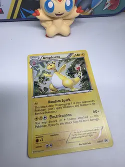 2013 POKEMON B&W PROMO SMOOTH COSMOS HOLO #BW67 AMPHAROS Swirl - Image 4