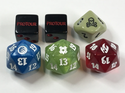 3 mtg Spindown Dice - 2 Pro Tour dice and 1 poison counter die - Rare Magic Dice - Image 1