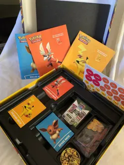 2022 Pokemon Trading Card Game Battle Academy - Board Game - Pre-Owned - Image 4