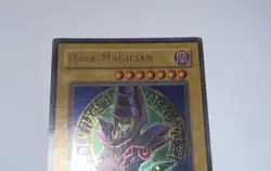 Yugioh Dark Magician LOB-005 Ultra Rare (P) Original Print - Image 2