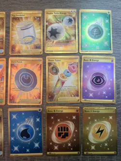 Lot Of 18 Gold Pokemon Cards - Image 3