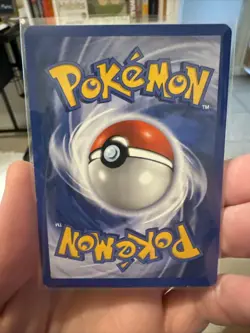 PACK FRESH 2000 LT. SURGE’S PIKACHU Original Pokemon 84 / 132 Vintage - Image 3