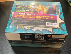 ASCESA EROICA ALLENATORE FUORICLASSE Box Carte Pokemon IN ITALIANO sigillato - Image 4