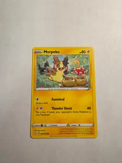 Morpeko Shining Fates 035/072 LP Pokemon TCG - Image 1
