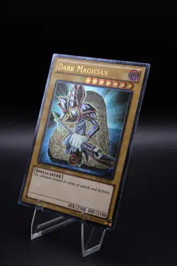 Dark Magician (UTR) YSYR-EN001 Yugi Reloaded 1st Edition (Damage- bottom right) - Image 3