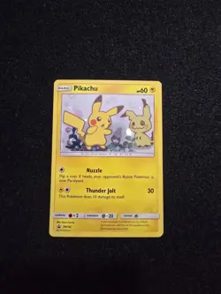 Pokemon Pikachu Holo Black Star Promo SM162 - Image 1