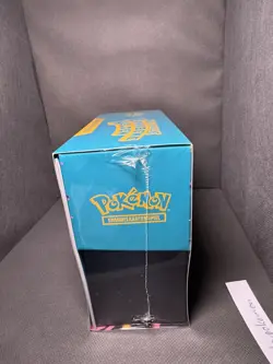 Pokemon Erhabene Helden Top Trainer Box - Sealed - Image 4
