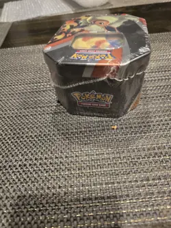 Pokemon TCG Flareon V Collection Tin Brand New Factory Sealed 4 Booster Packs - Image 4