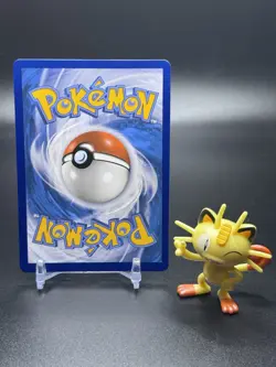 Mew VMAX 114/264 Pokemon Swsh08: Fusion Strike Holo - NM - Image 2